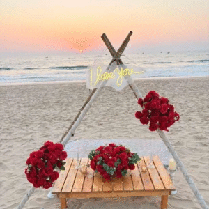 Model 1112 - Free Cake & 2 Pyros